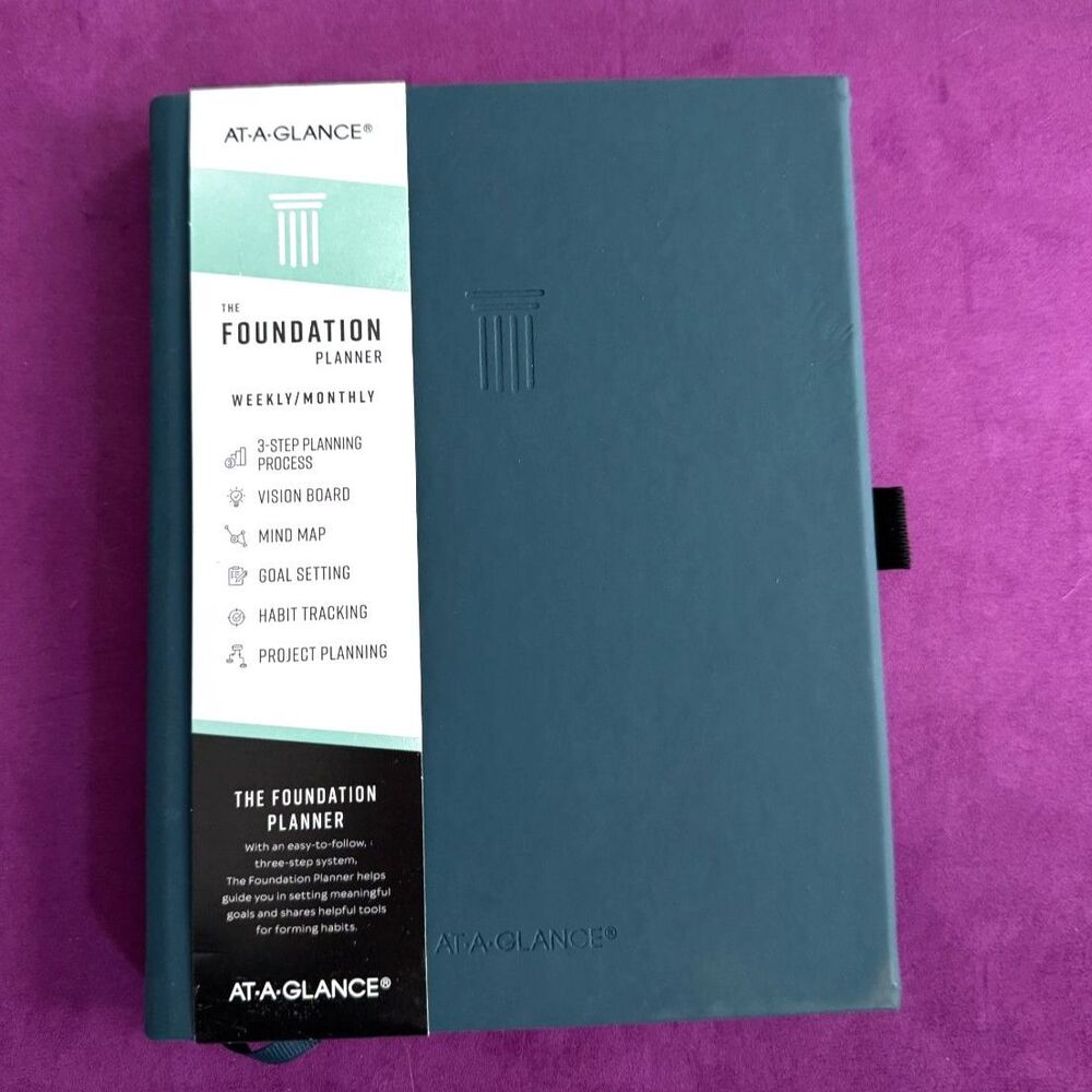 At-A-Glance Foundation Undated Planner: Weekly & Monthly Agenda